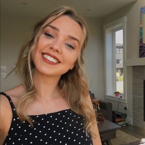 Meet your Posher, Emma